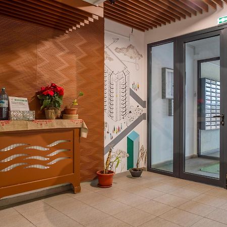 Gvitown Central Apartment Bucarest Esterno foto